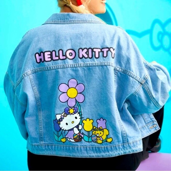 Hello Kitty x SHEIN Woman’s Light Wash Blue Denim Graphic Jacket Size 4XL NWT - Picture 2 of 9